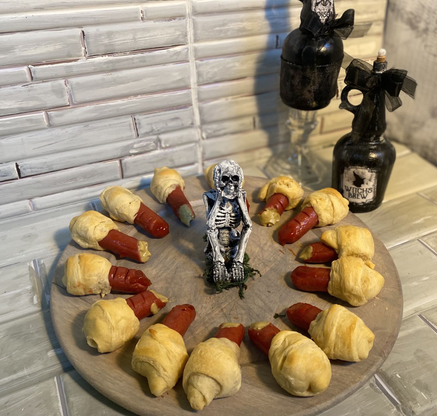 Dead man's toes and fingers